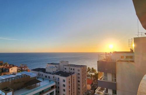 Rio Vermelho Apartment | Apartamento em frente ao mar