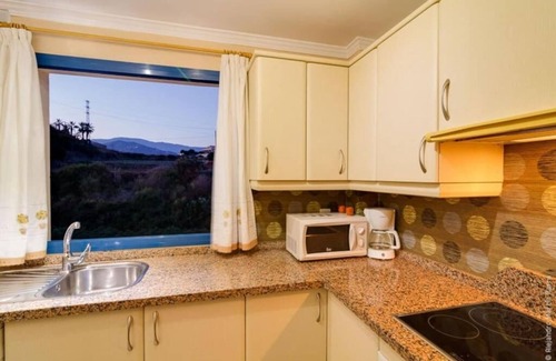 Mezquitilla Apartment | Apartamento en Algarrobo Costa con Vistas al Mar, Costa del sol