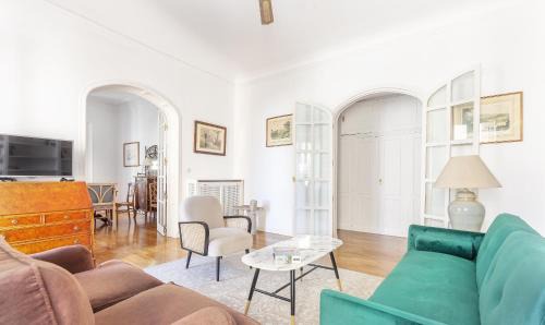 Cortes Apartment | Apartamento Paseo del Prado II en Madrid