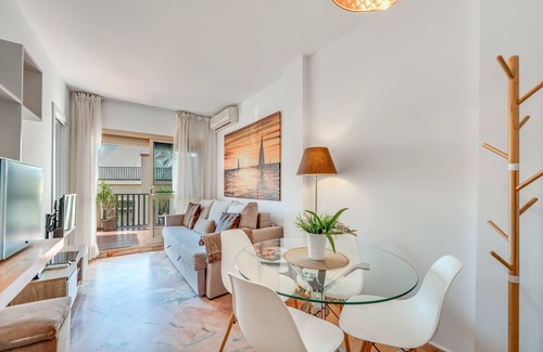 Nikki Beach Apartment | Apartamento Romana Playa with Terrace, Shared Pool, A/C & Wi-Fi