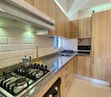 Ciudad Universitaria Apartment | Apartamento vista al mar cerca universidad malecón zona colonial