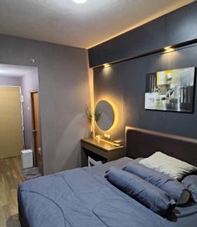 Surabaya Apartment | Apartemen Bale Hinggil SVIP Studio