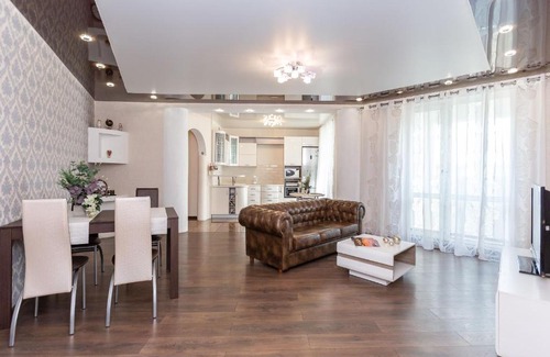 Frunzensky District Apartment | Apartland Griboedova