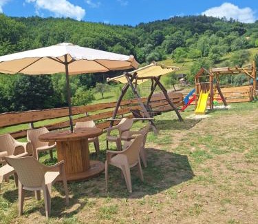 Nova Bana Apartment | Apartmán na detskej zážitkovej farme Fajnovô