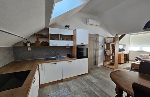 Partizanske Apartment | Apartmán na skok od kúpeľov