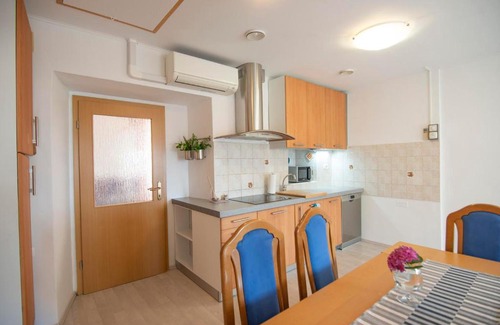 Ajdovscina Apartment | Apartma Bajc