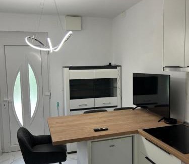 Cove Parja Apartment | Apartman GUŠI