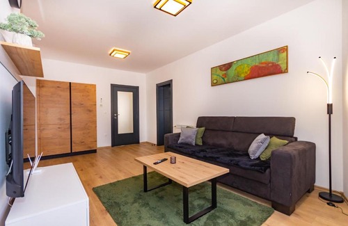 Canton 10 Apartment | Apartman Krželj B2