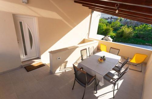 Zrnovnica Apartment | Apartman MAREL