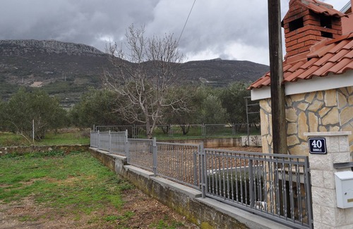 Kastel Stari Apartment | Apartman Tomislav, 6 to 8 people, all comfort, calm and rest