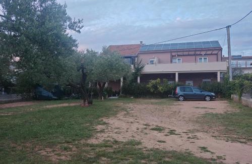 Sveti Filip i Jakov Apartment | Apartmani Milat