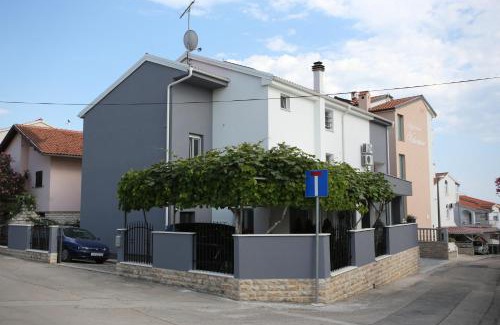 Vodice Apartment | Apartmani Toni