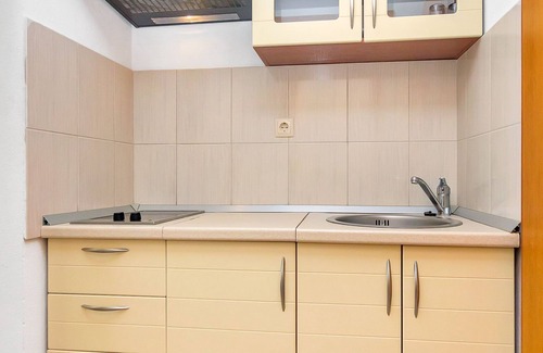 Pokrivenik Apartment | Apartment and Rooms Nikola (38301-A12) - Zastrazisce - island Hvar