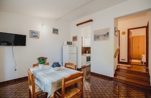 Ivan Dolac Apartment | Apartments Antun (33181-A2) - Ivan Dolac - island Hvar