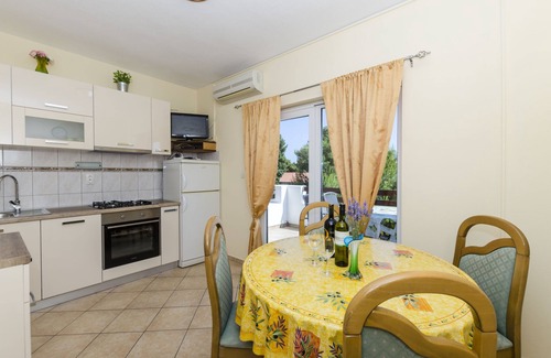 Ivan Dolac Apartment | Apartments Carić (39851-A3) - Ivan Dolac - island Hvar