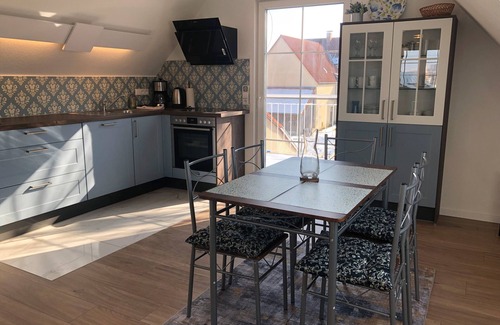 Engstingen Apartment | Apartment '1' with Balcony and Wi-Fi