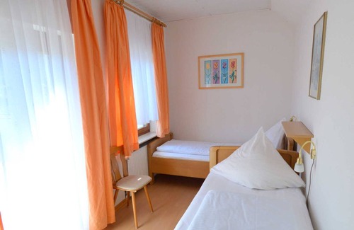 Nieder-Werbe Apartment | Apartment 12 - Apartments Arrow