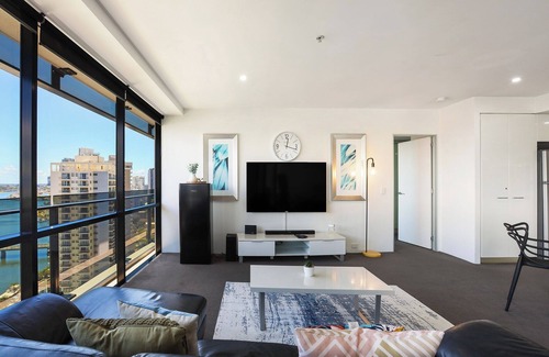 Surfers Paradise Apartment | Apartment 2166 Circle on Cavill