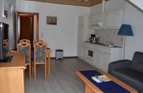 Nieder-Werbe Apartment | Apartment 4 - Apartments Arrow