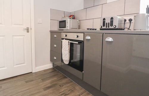 South Shore Cottage | APARTMENT 6 @ BLACKPOOL SLEEPOVER, pet friendly in Blackpool