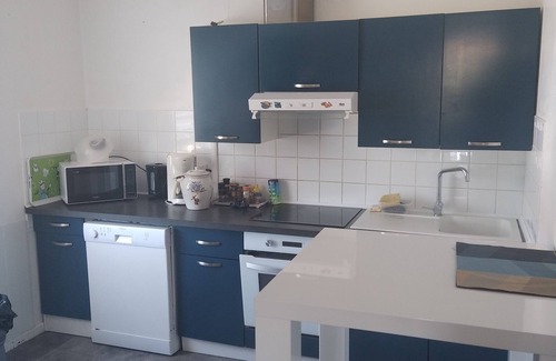 Port-des-Barques Apartment | Apartment 80m2 . 400 metres from beach and shops