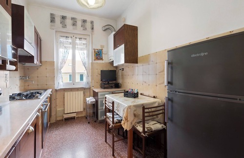 Pietra Ligure Apartment | Apartment "A due passi dal mare" with Mountain View, Balcony & Wi-Fi