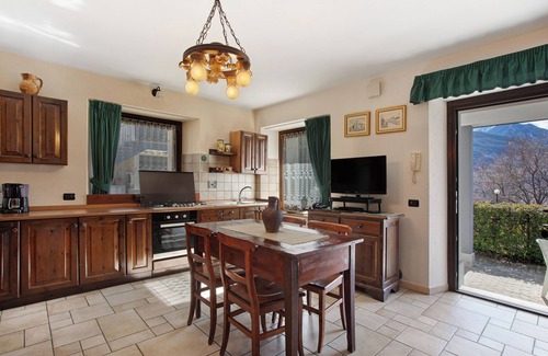 Saint-Pierre Apartment | Apartment 'A7' with Mountain View, Private Terrace and Wi-Fi