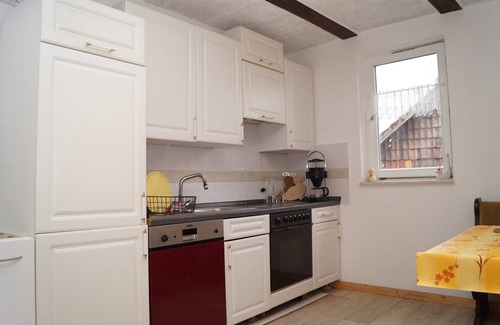 Bad Wildungen Apartment | Apartment 'Alte Schule' with Shared Garden and Wi-Fi