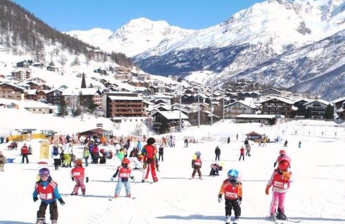 Saas-Fee Apartment | Apartment Apartment Bristolino by Interhome