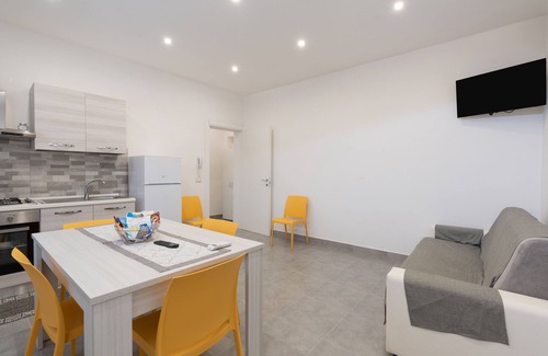 Custonaci Apartment | Apartment 'Appartamento Primo Piano 4' with Shared Terrace, Wi-Fi and Air Conditioning