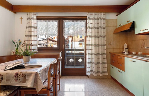 Canazei Apartment | Apartment 'Appartamento 4 Persone' with Mountain View, Balcony and Wi-Fi