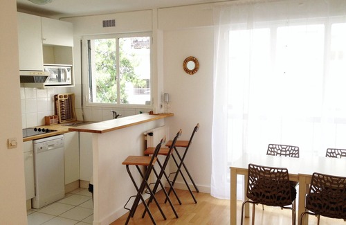 Grenelle Apartment | Apartment At Eiffel Tower, ICONIC LOCATION, District 7, Sleeps 5/6