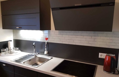 Zieflesberg Apartment | Apartment 'Auszeit Am Wildkatzenpfad' with Mountain View, Private Terrace and Wi-Fi