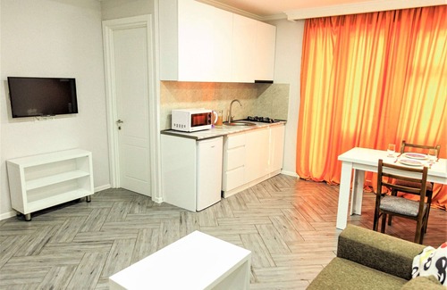 Saburtalo Apartment | Apartment "B" with a separate bedroom