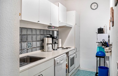 Bad Zwischenahn Apartment | Apartment 'Beim Wels' with Lake View, Private Terrace and Wi-Fi