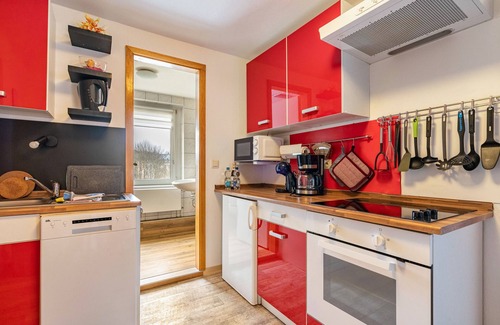 Radeberg Apartment | Apartment 'Blumen' with Shared Terrace and Wi-Fi