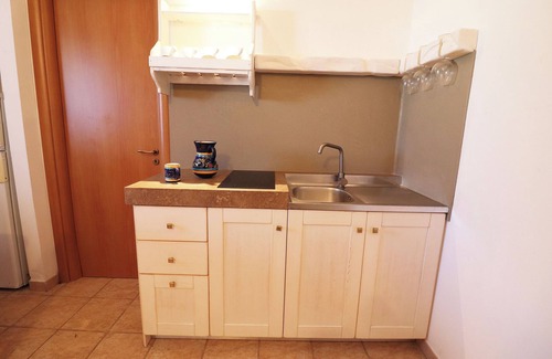 Otranto Apartment | Apartment "Bungalow Sultanina" close to the Sea with Shared Pool & A/C