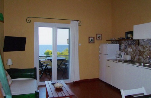 Sithonia Apartment | Apartment by the sea with a sea view balcony and garden, far from mass tourism