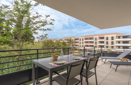 Hyeres City Centre Apartment | Apartment Canopy by Interhome