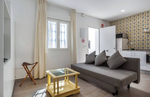 San Ambrosio Apartment | Apartment 'Casa de 10 - 4I' with Mountain View, Shared Pool & Wi-Fi