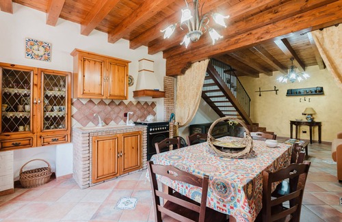 Sciacca Apartment | Apartment 'Casa Vacanze 4 Pileri - Marchese' with Mountain View, Shared Pool and Wi-Fi