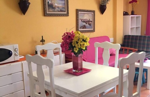 Alcossebre Apartment | Apartment 'Casablanca' with Shared Pool, Wi-Fi and Air Conditioning