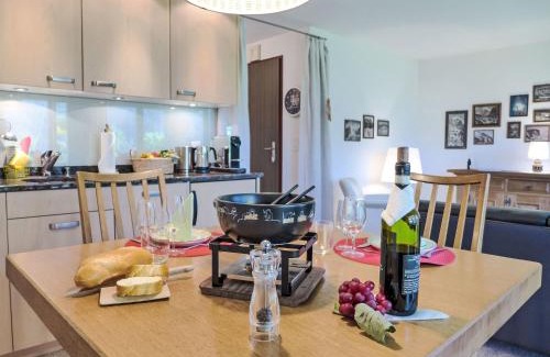 Grindelwald Apartment | Apartment Chalet Mettli-2 by Interhome