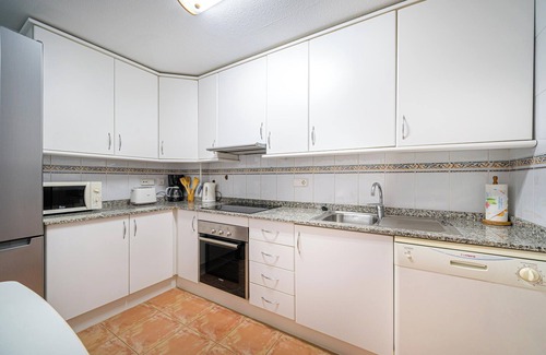 El Albir Apartment | Apartment Coliseo Spaniahome with Balcony, Shared Pool & Wi-Fi