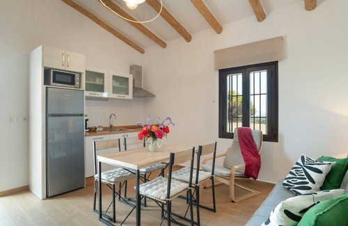 Setenil de las Bodegas House | Apartment 'Cortijo El Polear' with Mountain View, Private Pool and Wi-Fi