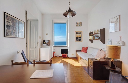 Bonassola Apartment | Apartment 'Costella' with Sea View and Private Garden