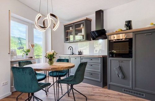 Kappelrodeck Apartment | Apartment 'Dasensteinblick' with Mountain View, Balcony and Wi-Fi
