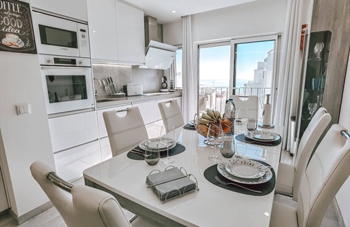 Praia da Rocha Apartment | Apartment Dubai, Sea View - Praia da Rocha