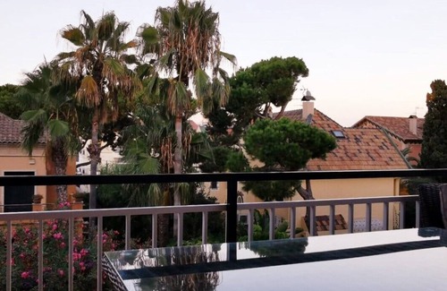 Vilanova I la Geltru Condo | Apartment with large terrace and less than 50 meters from the beach