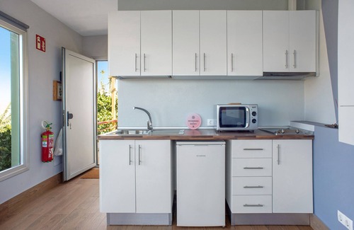 Galdar Apartment | Apartment "Estudio Lua" with Shared Terraces, Shared Garden & Wi-Fi
